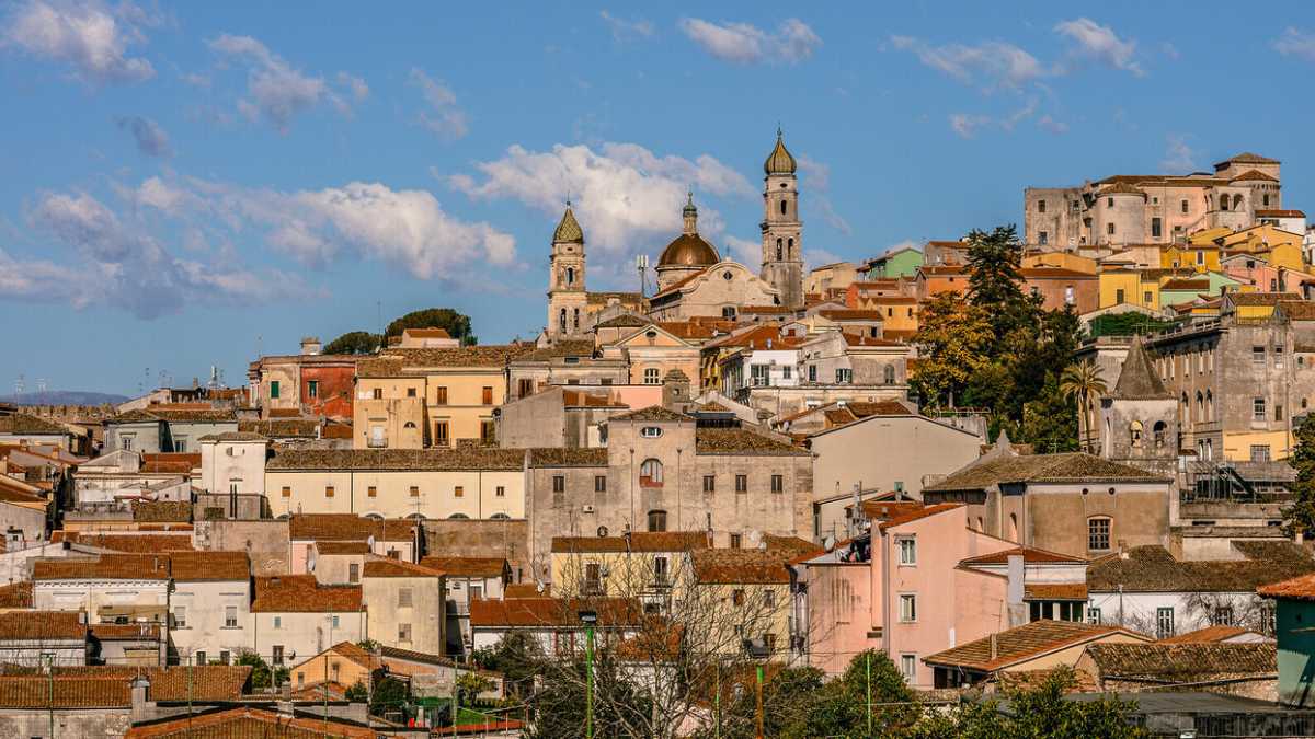 Un Itinerario di 7 Giorni a Isernia e Dintorni: Scopri la Storia e la Cultura del Molise