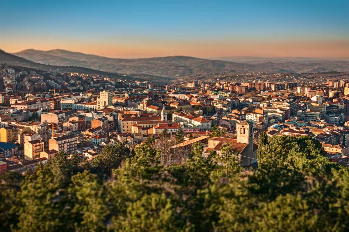 Veduta panoramica di Campobasso con il Castello Monforte in evidenza