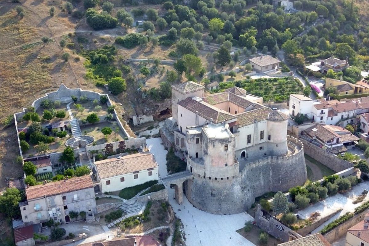 Veduta panoramica di Venafro con il Castello Pandone sullo sfondo